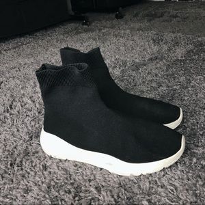 Steve Madden sock shoes